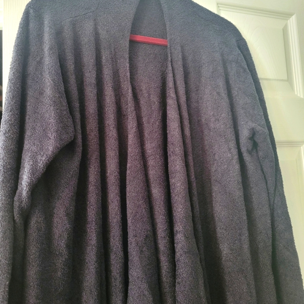 Price Drop! Barefoot Dreams Women Black Island Shawl